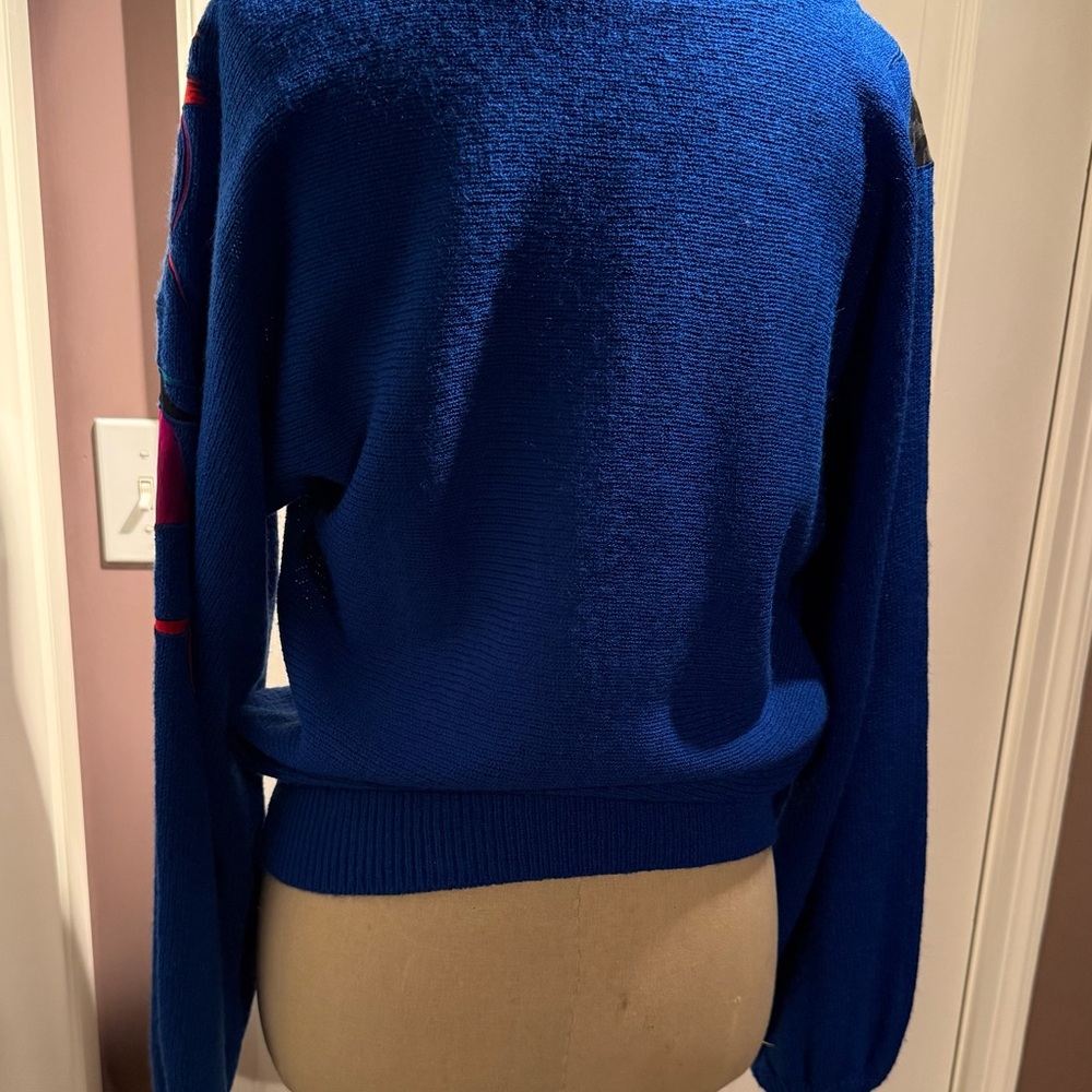 Vintage Blue Sweater with Colorful Abstract Design - Picture 4 of 5